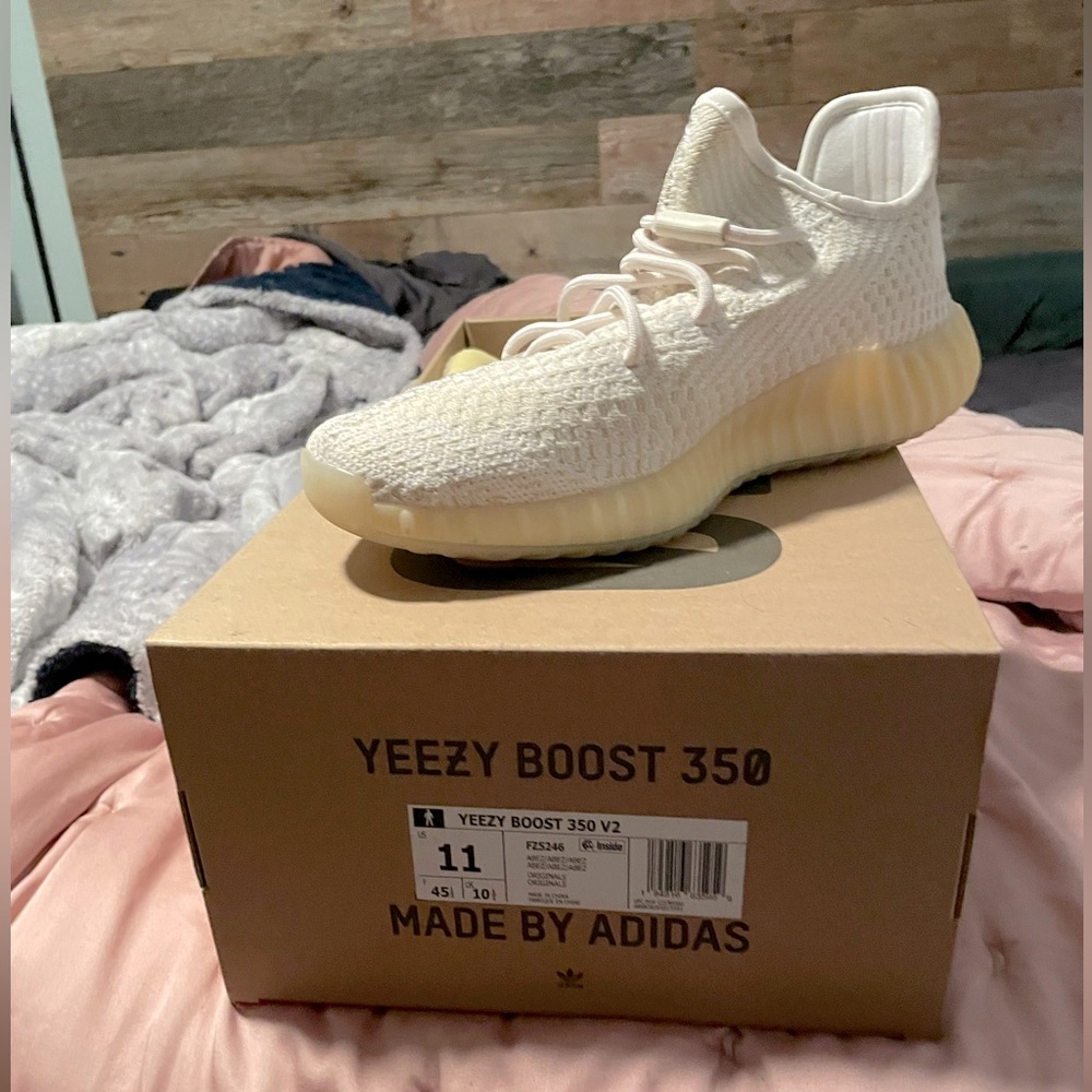 Adidas Yeezy Boost 350 v2
